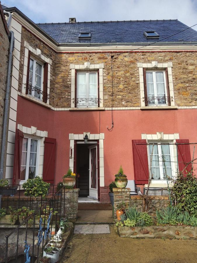 La Villa D Iska Souge-le-Ganelon Buitenkant foto